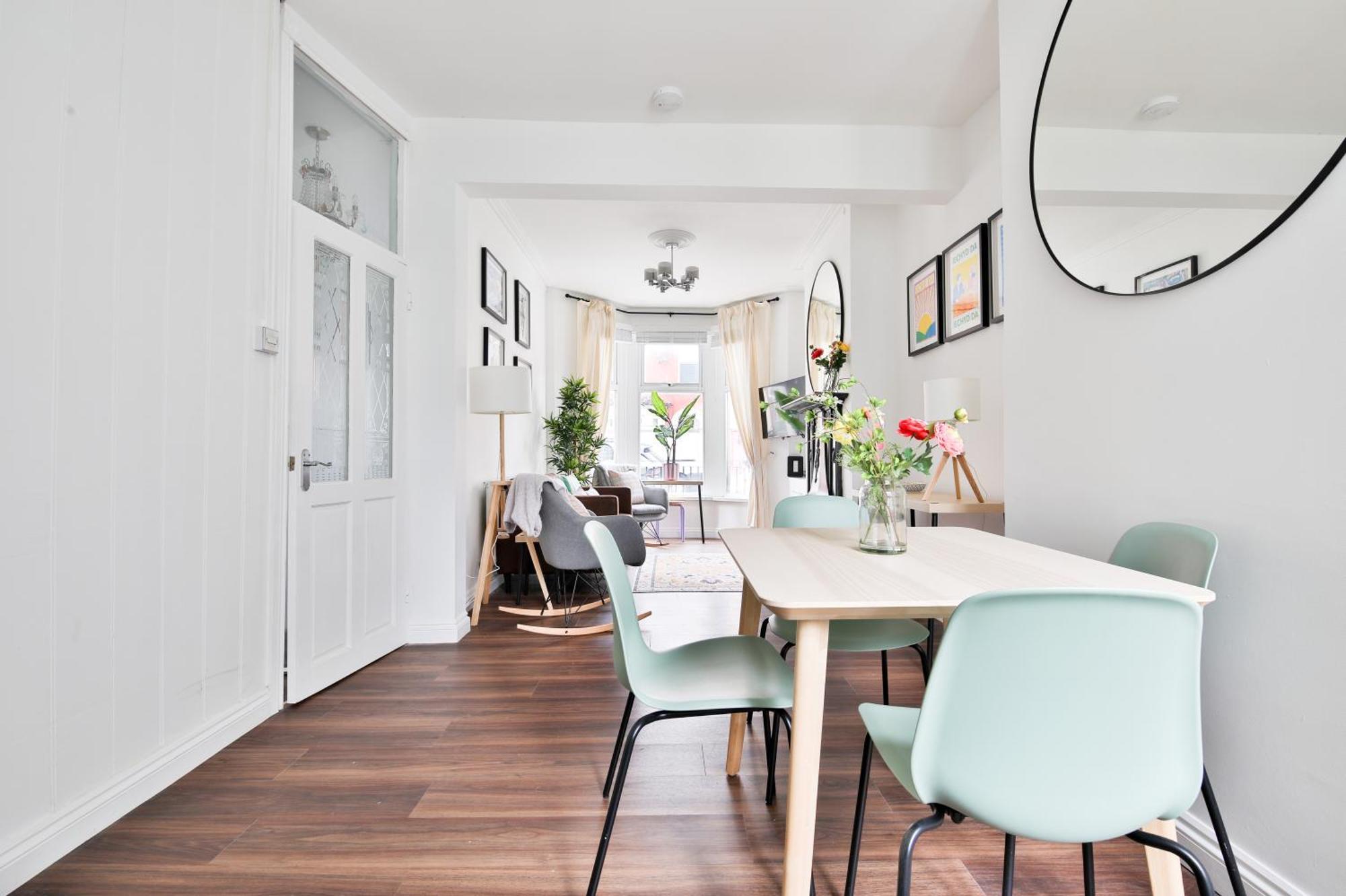 Fresh Cardiff Bay 2 Bedroom House- 3 Tv'S Экстерьер фото