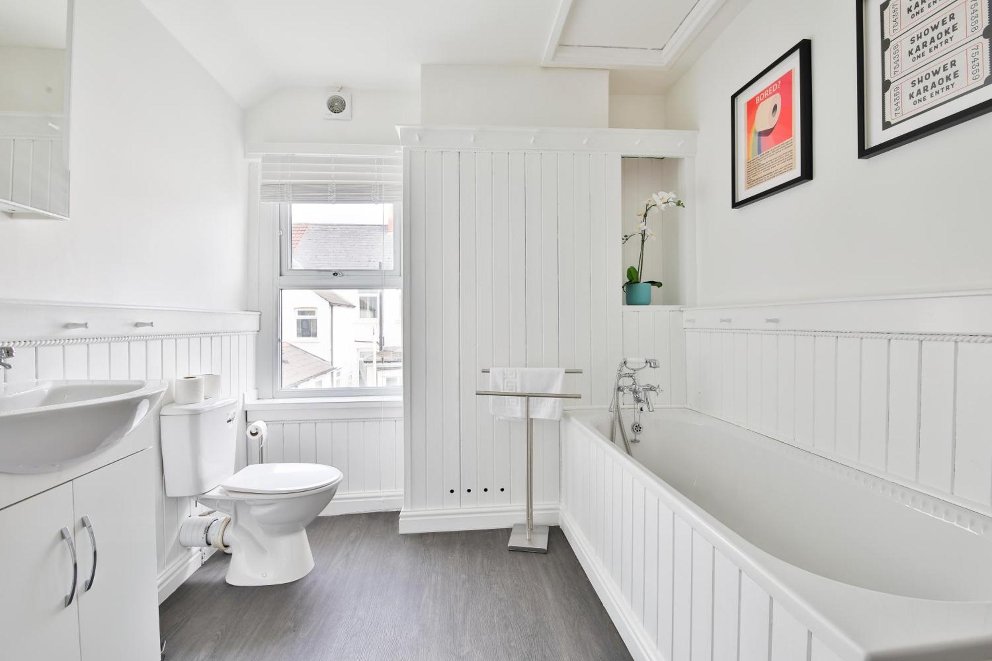 Fresh Cardiff Bay 2 Bedroom House- 3 Tv'S Экстерьер фото