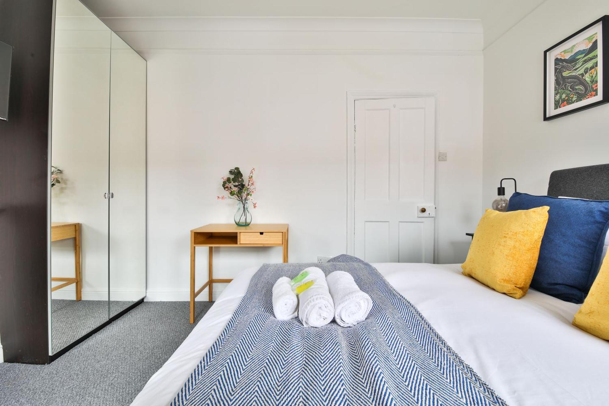 Fresh Cardiff Bay 2 Bedroom House- 3 Tv'S Экстерьер фото