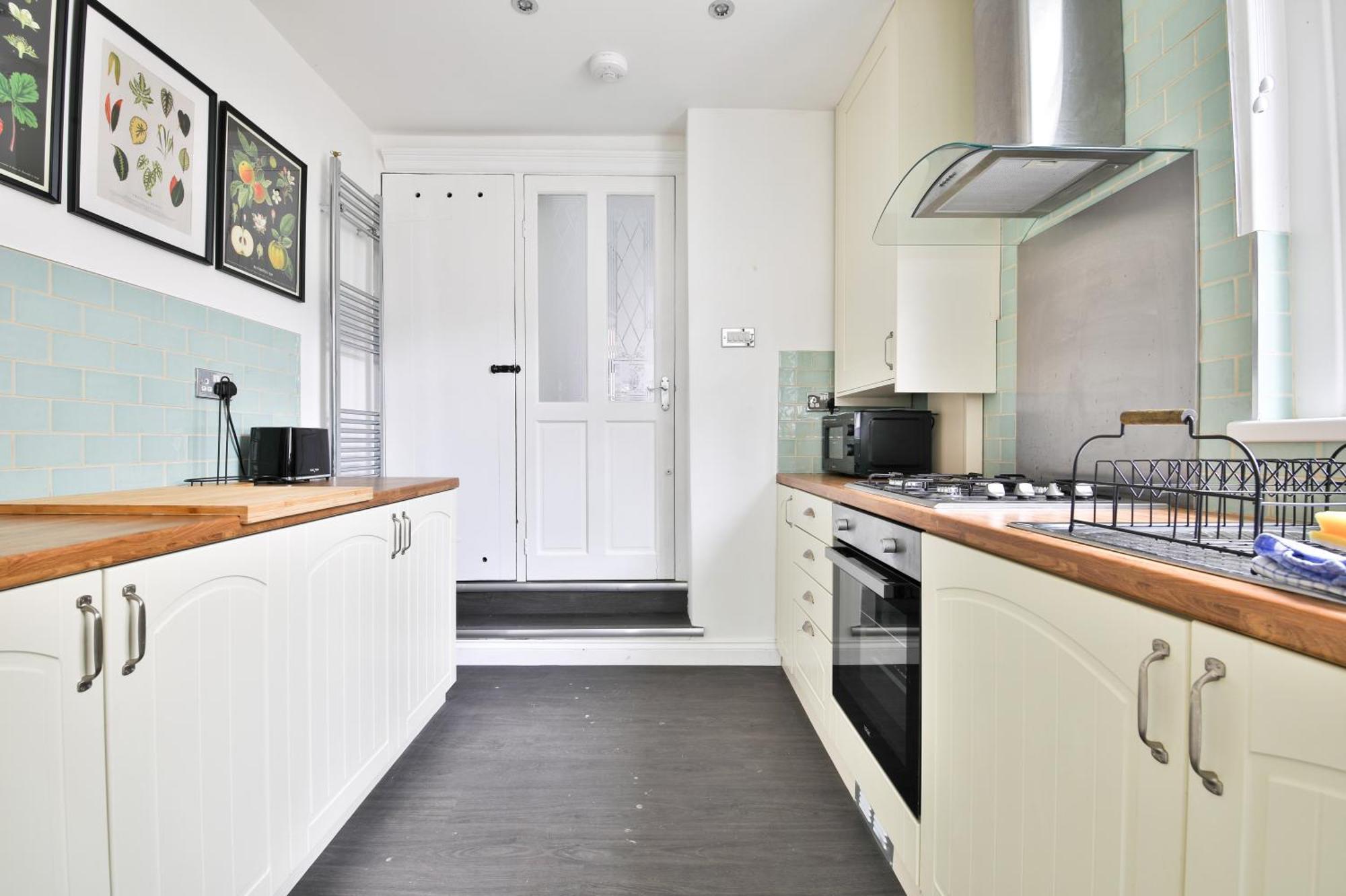 Fresh Cardiff Bay 2 Bedroom House- 3 Tv'S Экстерьер фото